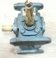 Reduction gear box Ratio 10:1 center 1-1/8 Hp 1/4 Wght 2.8kg aprox Double base