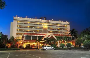 魅遠宮殿飯店Maeyom Palace Hotel