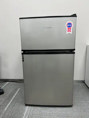 Frigidaire富及第 90L 定頻2門電冰箱 FRT-0908M 銀黑色
