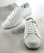 Taos White Canvas Star Sneaker Women's Shoe Size 6.5W M52-13482B Charity DS29