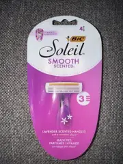 Bic Soleil Smooth Scented 4 Disposable Razors (3 Blades) Lavender Scented Handle