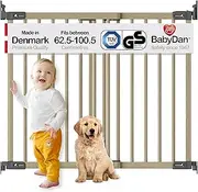BabyDan Silkeborg Deluxe Baby Gate - Adjustable Wood Safety Stair Gate with One-Hand Operation, 62.5-100.5cm - Wall-Mounted Child Security Gate with Quick-Release & Reversible Opening