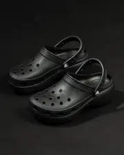 [Crocs] Crocs Women's Classic Platform Clogs Shoes in Black Size W6 W6 Black