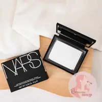 在飛比找蝦皮購物優惠-現貨 NARS 裸光蜜粉餅 10g 含粉撲 裸光蜜粉 透明 