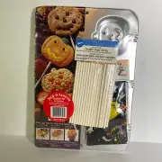 Halloween Jack-o-lantern Cookie/Candy Pan WILTON Treat Bags Cookie Sticks