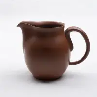 在飛比找Yahoo!奇摩拍賣優惠-台灣三希 早期款式 大茶海 (满水可450c.c) 側杯 瓷