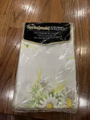 Springmaid No Iron Percale New White Daisies Wondercale Pillow Cases