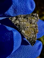 meteorite: El Milhas Weight0.558 Grams! Beautiful Meteorite