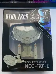 Eaglemoss Star Trek U.S.S. Enterprise-D NCC-1701-D - Regular Size Model - w/ Mag