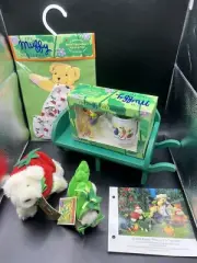Muffy VanderBear Salad Ballad Garden Set Lot- Plush, Tools, Bench, Apron NEW