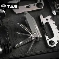 在飛比找樂天市場購物網優惠-【TAG】瑞士科技SWISS+TECH 創意多用鑰匙圈工具隨