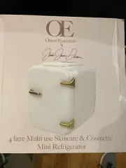 Onest Essentials Mini Beauty 4 Liter Fridge - Warm & Cold Settings - Tested -