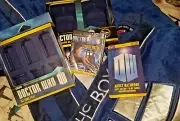 Dr. Who TARDIS 5 item LOT 100% Cotton Bath Robe & Silicone Ice Chocolate MOLDS