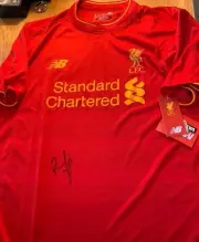 Liverpool : Roberto Firmino signed Red / Home jersey (2016/17) + Photo proof
