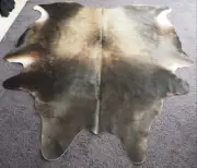 BEAUTIFUL SUEDED TONES OF DARK TO LIGHT CAFE GREY - A STUNNING COWHIDE RUG
