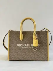 Michael Kors Mirella Medium EW Tote + dustbag (Daffodil)