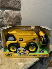 CAT Take Apart Machine Brand New Sealed Caterpiller Dump Truck 80240