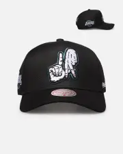 [MITCHELL & NESS] Mitchell & Ness Los Angeles Lakers 'Legends La' Pro Pinch Snapback Black - Size ONE ONE Black