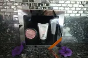 MAC shiny pretty things glow getter in pink new in box skinfinish brush strobe