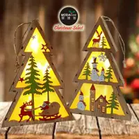 在飛比找ETMall東森購物網優惠-摩達客 木質製彩繪聖誕樹造型夜燈擺飾對組(二入組/電池燈)