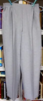 Women's ALFRED DUNNER Sheer Romance Proportioned Short Size 8 - GREY Pull On