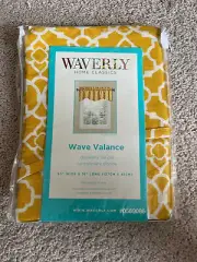Waverly Home Classics Wave Valance Lattice Mimosa Gold 50" x 16", NEW NIP