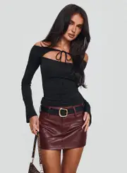 Magee Faux Leather Mini Skirt Burgundy