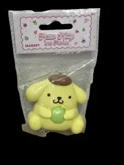 NEW/UNOPENED! Hello Kitty And Friends Pompompurin 3D Magnet!