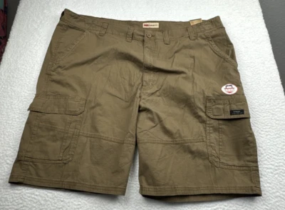 Wrangler Men's Cargo Shorts Lightweight Rip-Stop Relaxed-Fit, Tech Pkt 46 Brown