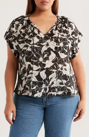 Vince Camuto Floral Dolman Sleeve Peasant Top in Rich Black at Nordstrom, Size 2X