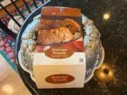 Nordic Ware Autumn Wreath Bundt Pan Platinum Collection 10 Cups Leaf Pattern NEW