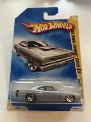 2008 Hot Wheels New Models '69 Dodge Cornet Super Bee Silver w/Chrome SP5 wheels