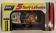 NASCAR DIECAST 1:64 REVELL #5 Terry Labonte Kelloggs Corn Flakes