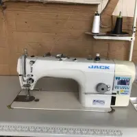 在飛比找Yahoo!奇摩拍賣優惠-現貨-杰克四自動縫紉機二手電腦平車家用工業用直驅電腦縫紉機-