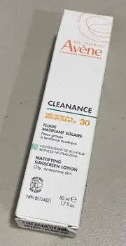 Avene Cleanance - Mattifying Sunscreen Lotion - SPF30 - 1.7oz (50ml) DAMAGED BOX
