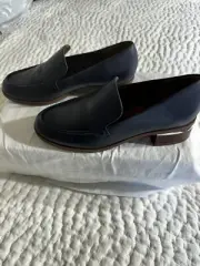 Franco Sarto Newbocca Women's Navy Blue Loafers New Size 7.5