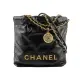 【CHANEL】新款22 Bag 金字菱格紋亮面小牛皮迷你斜背包(黑色)