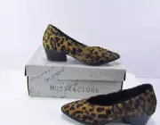 Musse and Cloud Teva Leather Animal Detailed Low Heel Pumps Leopard Size 10-10.5