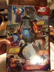 SUPERMAN, QUICKSHOTS BATTLE FOR METROPOLIS SPINNING PLAYSET, NEW FAST SHIP-OUT