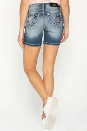 NWT Miss Me "WAY TO MY HEART SHORTS" M3533D FLEUR DE LIS DISTRESSED SHORTS