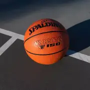 Spalding Varsity TF-150 Indoor/Outdoor Basketball - 29.5"