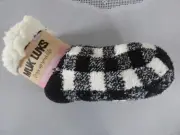 Clothing Womens Muk Luks Short Cabin Socks size 6 - 10