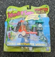 2002 Never-Wet Wonder Sand Monster Hide-Out Underwater worlds Master Moose NEW