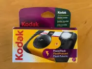 Kodak single use 35mm film camera 27 exposures w/powerflash
