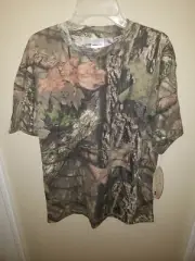Mossy Oak Break Up Country Camouflage Kids M T-Shirt #GLDMO17001
