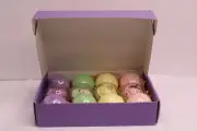 Bath Bombs Gift Set – (8) Unique Scents in One Box with 4 Cupcakes!NIP