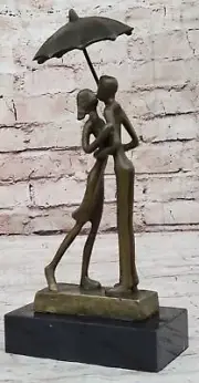 Hand Made Modern Art Man Woman Rain Umbrella Bronze Statue Figure Decor
