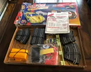 Vintage Artin Police Chase Battery Operated Road Racing Glow Dark Slot Cars NOS