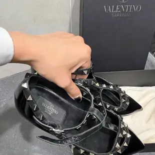 [二手] Valentino黑色卯釘平底鞋