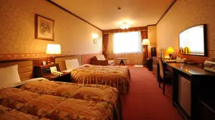 Takayama Wanwan Paradise Hotel & Cottage